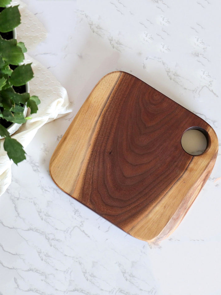 Earthly Comfort Small Walnut Live Edge Cutting Board Earthly Comfort Cutting Board 1805-4