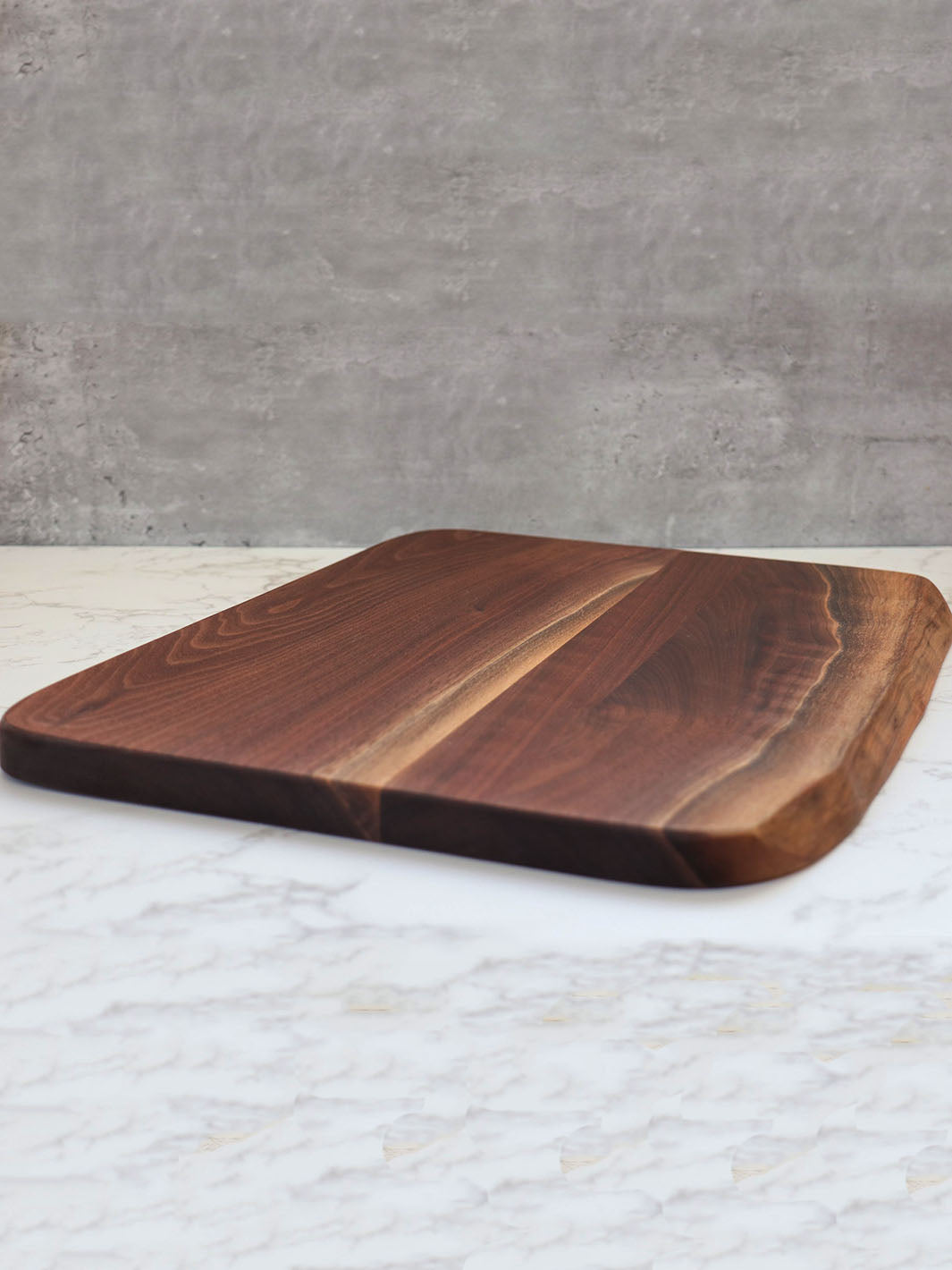 Earthly Comfort Large Walnut Live Edge Cutting Board Earthly Comfort Cutting Board 1968-3