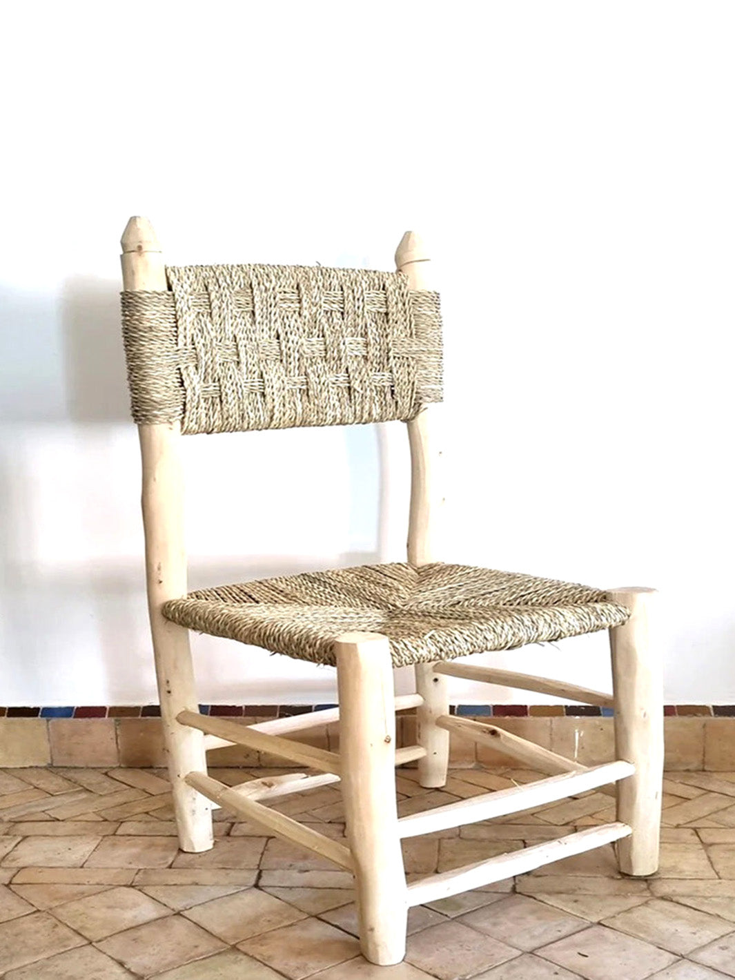 Handcrafted Laurel Wood Artisanal Moroccan Chair Libitii Chairs LIB-0027-2