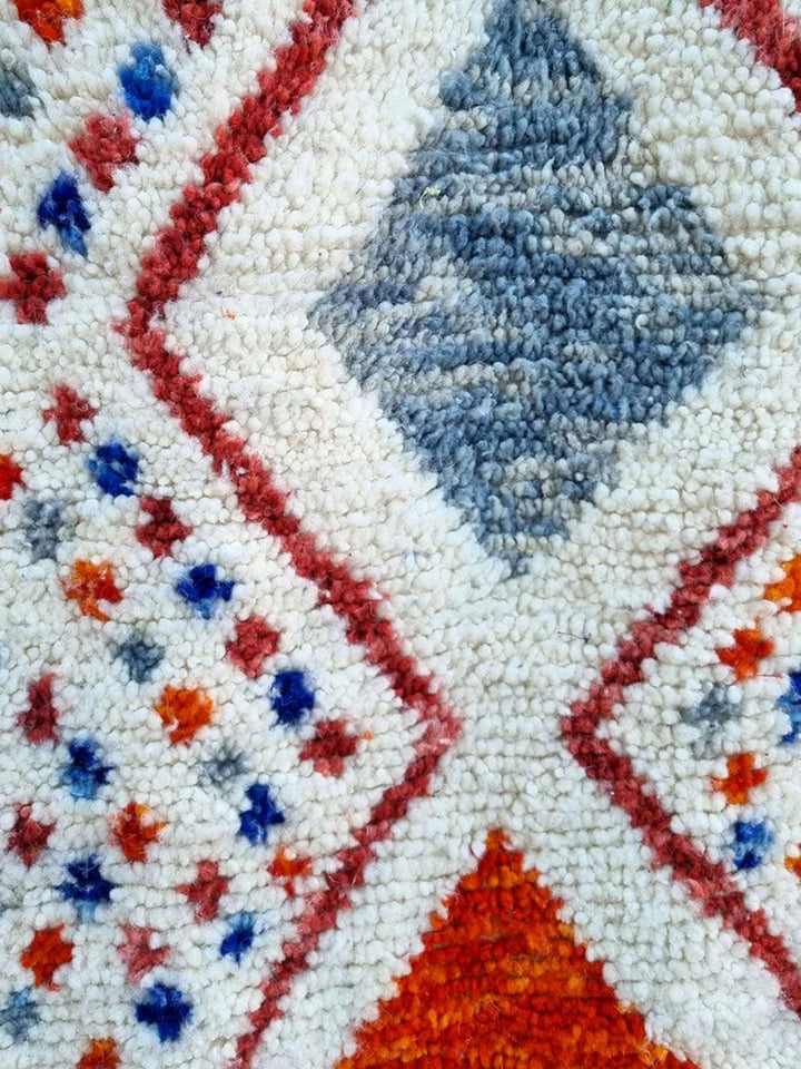 Handcrafted Berber Azilal Carpet Rug | 1.46x2.56m / 4.7x8.3ft Libitii wool LIB1004-4