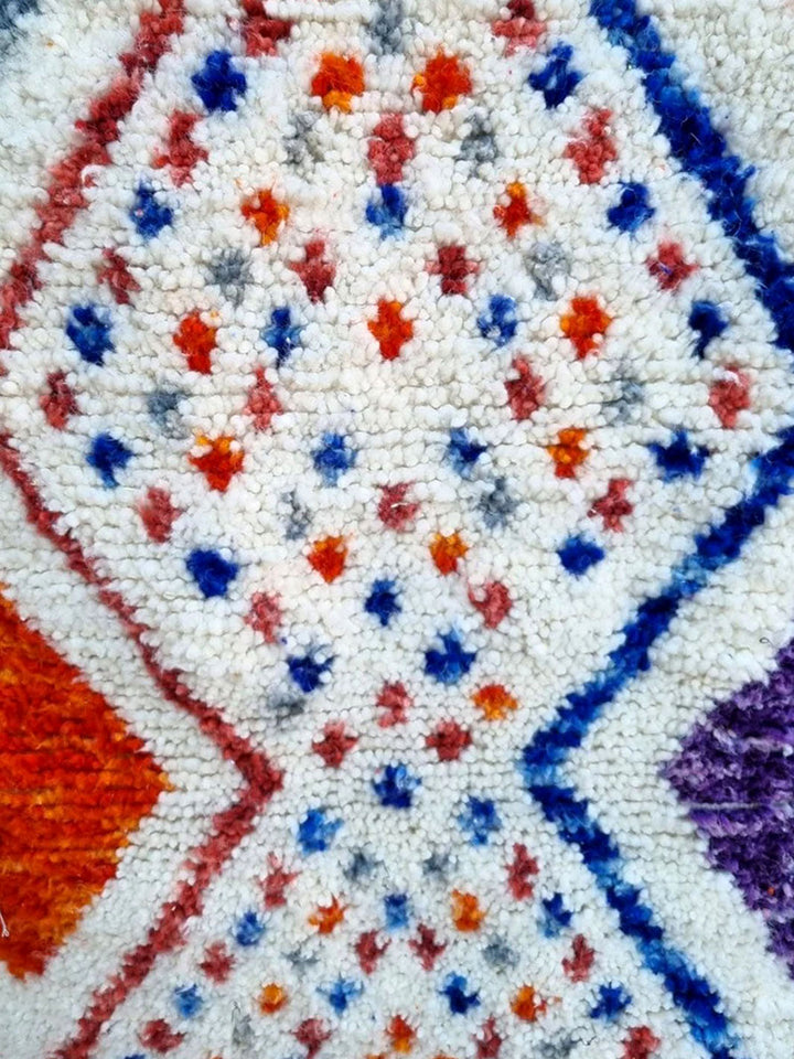 Handcrafted Berber Azilal Carpet Rug | 1.46x2.56m / 4.7x8.3ft Libitii wool LIB1004-5