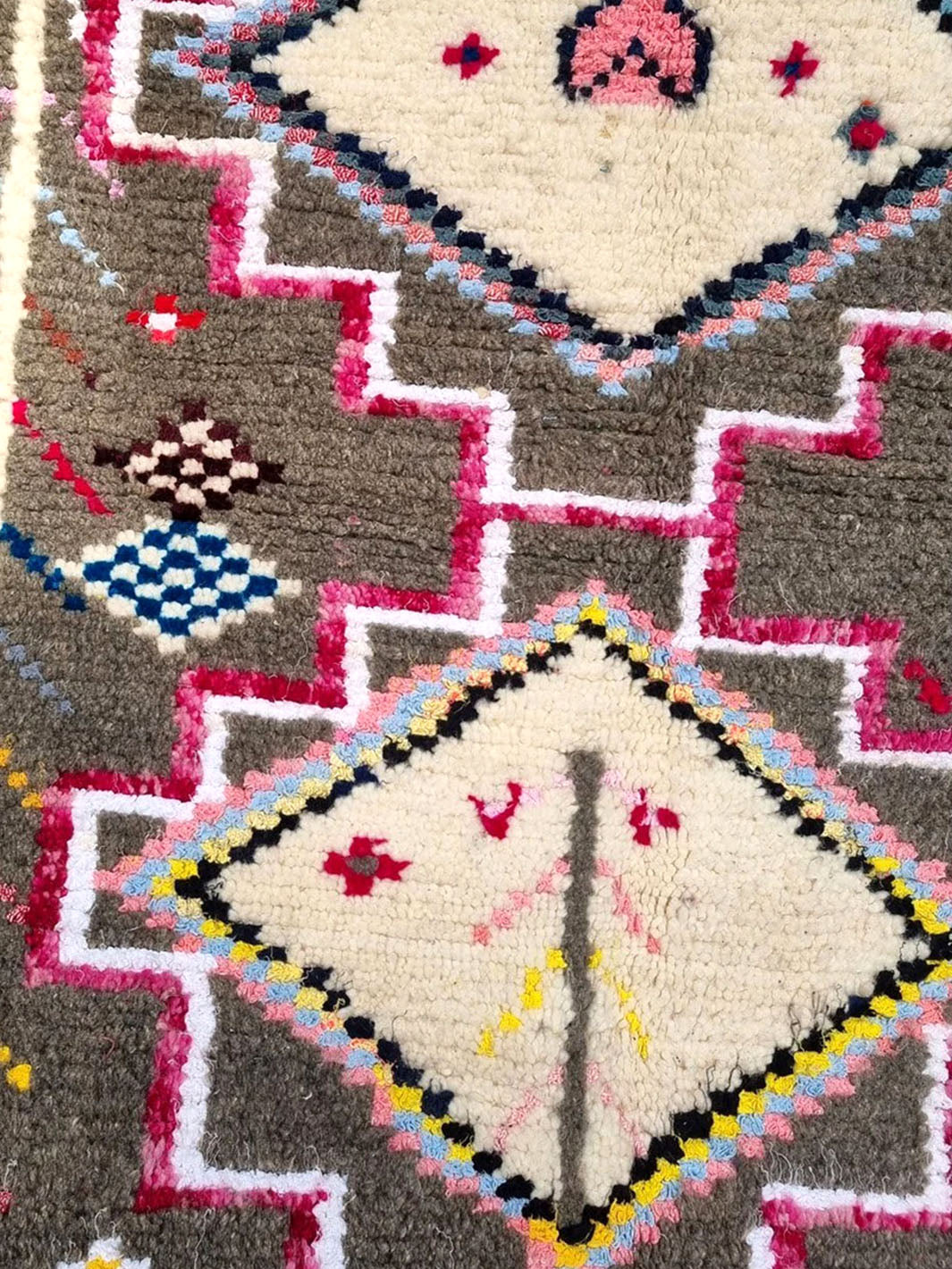 Handcrafted Berber Azilal Carpet Rug | 1.43x2.42m / 4.6x7.9ft Libitii wool LIB1005-2